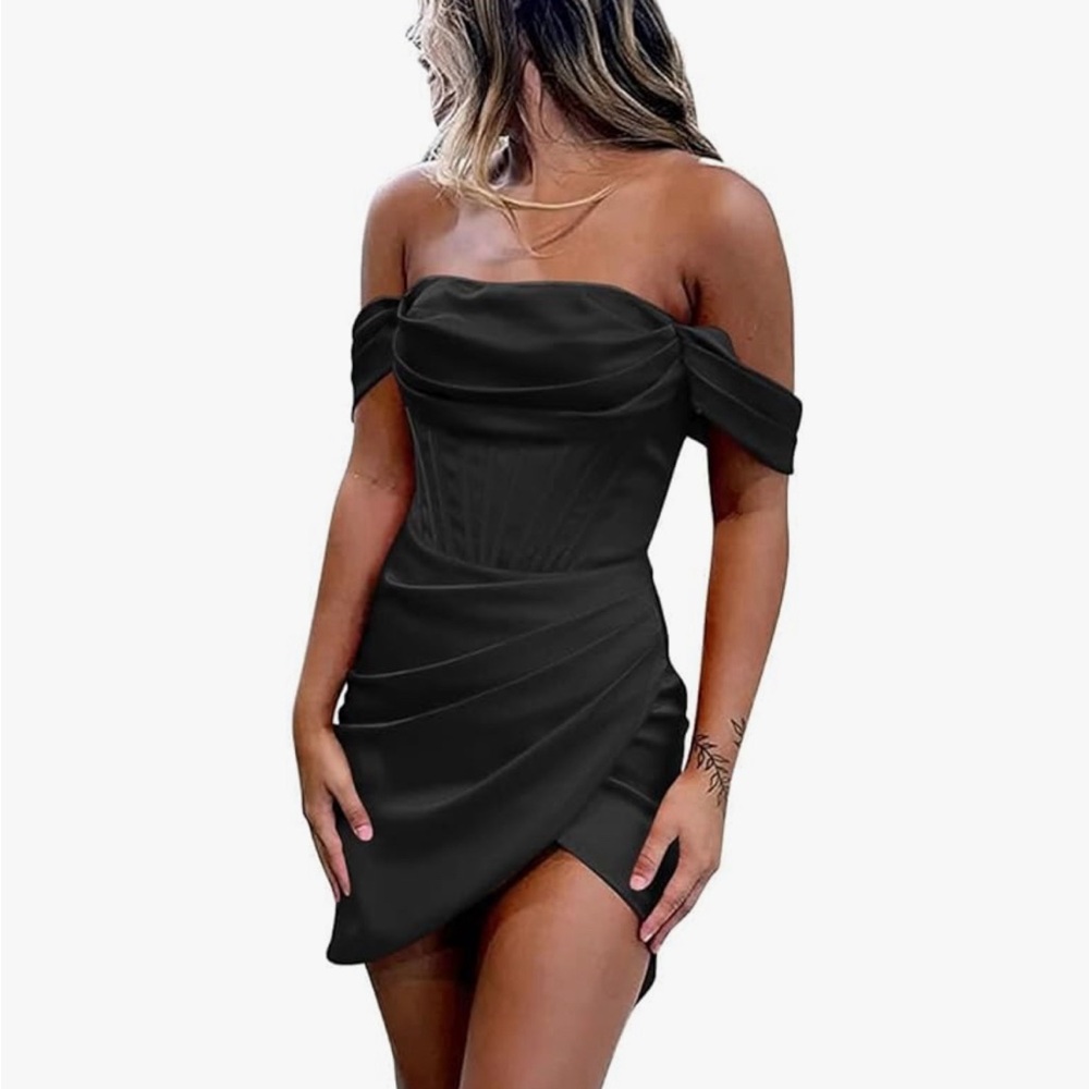 Chic Off-Shoulder Black Mini Dress